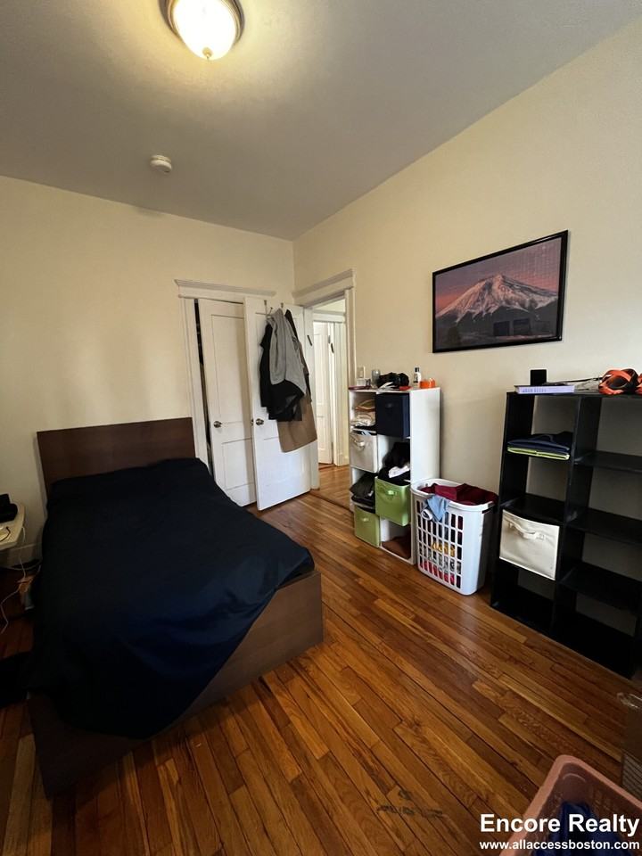 1637 Commonwealth Ave #2 - Photo 6 of 9