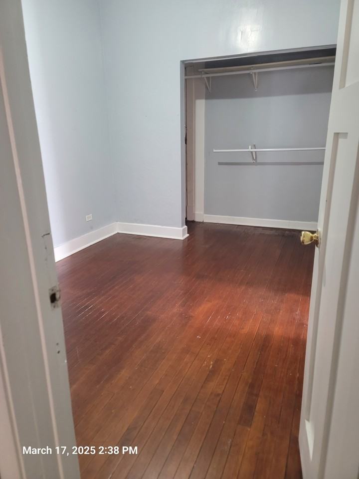 617 N Hickory St #1R - Photo 2 of 6