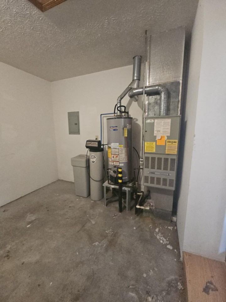 865 S Grant St #865 - Photo 3 of 13