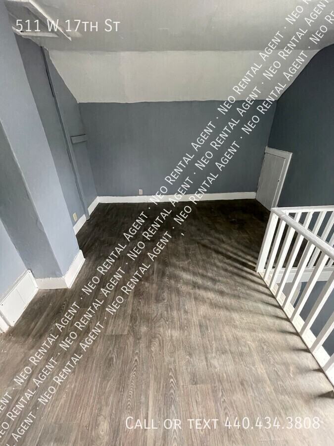 511 W 17th St - Photo 7 of 8