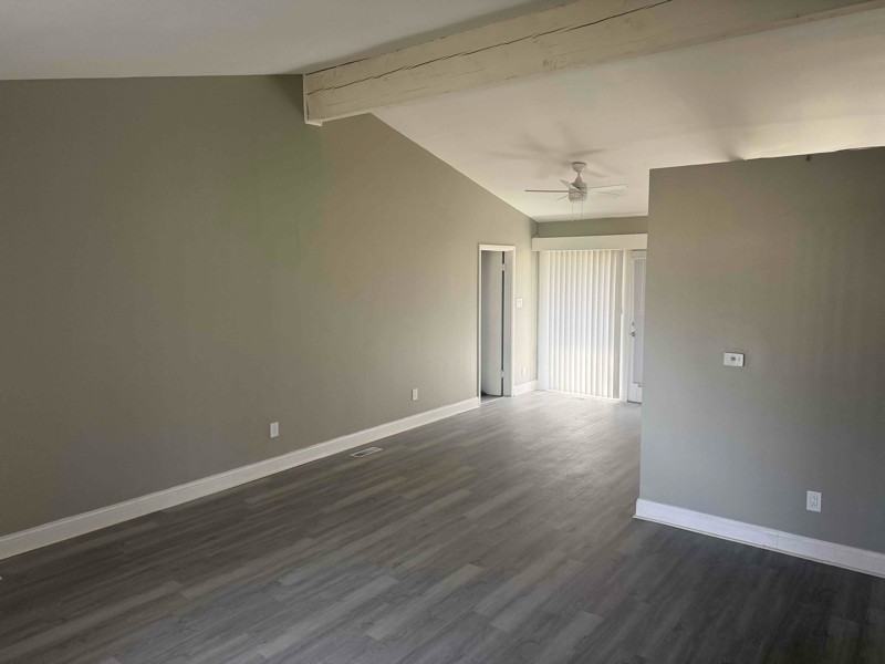 1936 E Spruce St - Photo 2 of 11