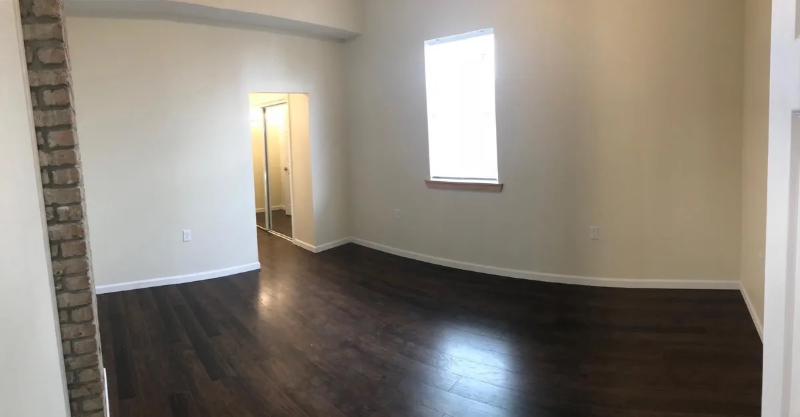 2721 2nd St - Photo 7 of 10