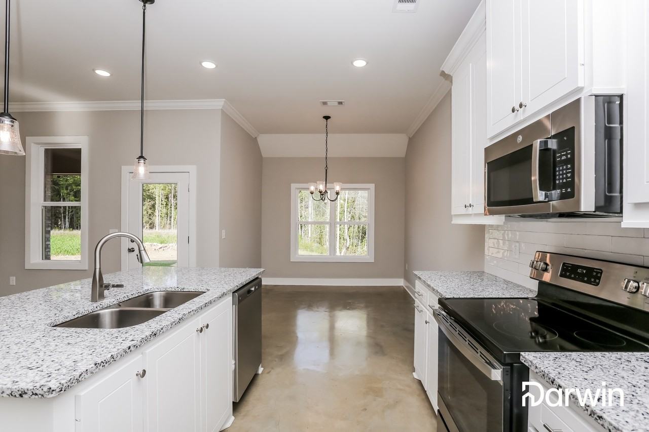 138 Shelby Mae Cir - Photo 2 of 14