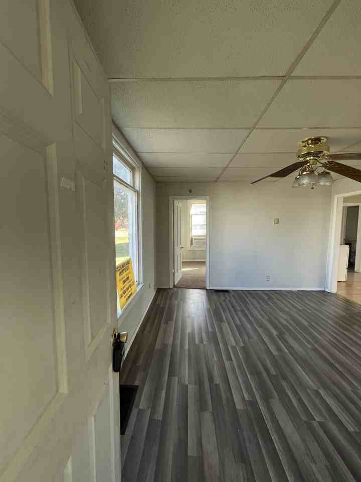 109 East Jackson Street - Photo 3 of 12