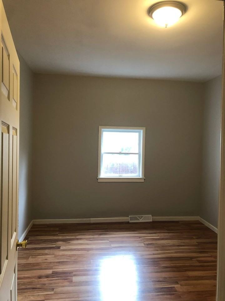 32 Park Place, Unit 34 A (Lower) - Photo 7 of 13