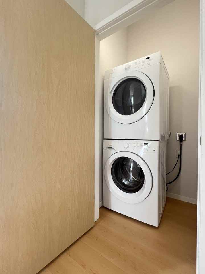 Lofts - 609 1st St SW - Photo 5 of 28