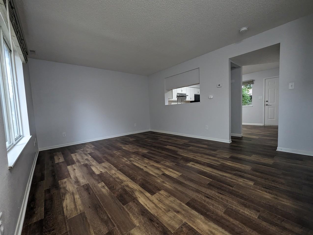 406 East 15th Street - Photo 5 of 50