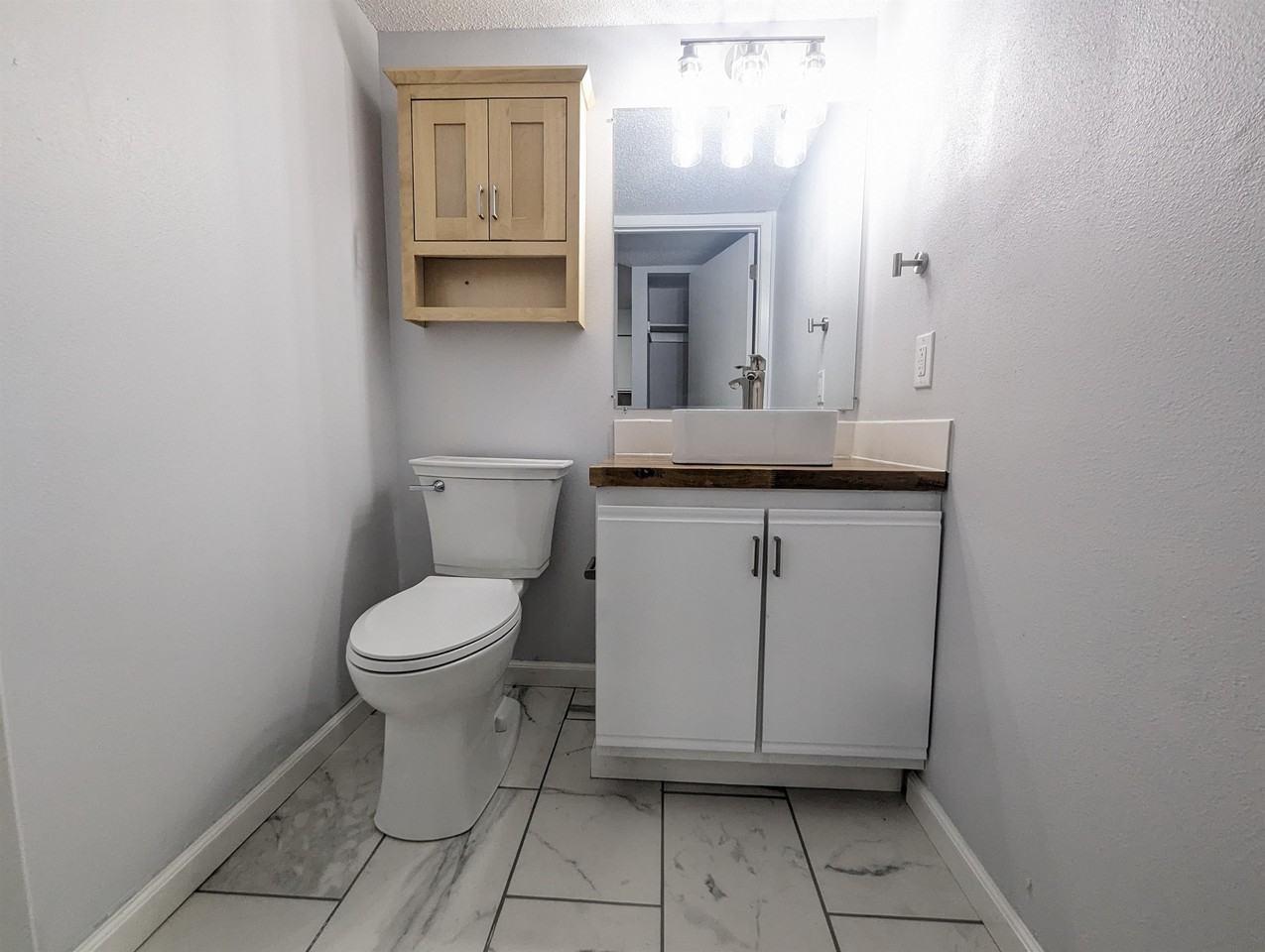 406 East 15th Street - Photo 7 of 50