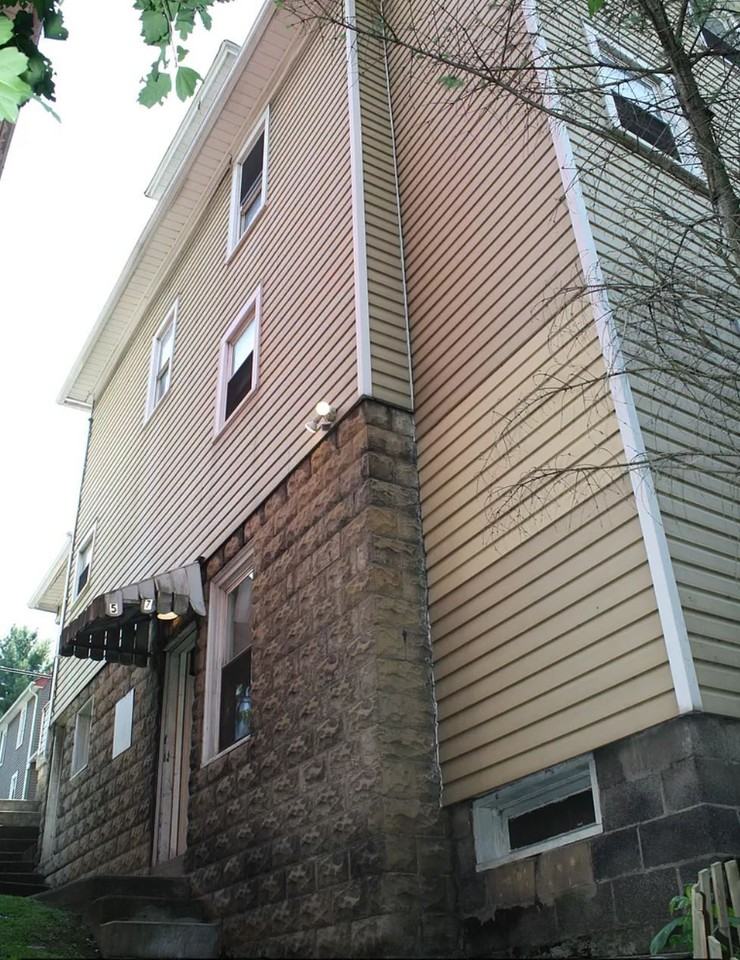 597 East Brockway Avenue - Photo 2 of 11