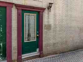 featured image of 214 Wall St