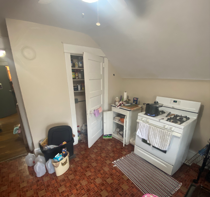 145 Lorentz Street - Photo 7 of 46