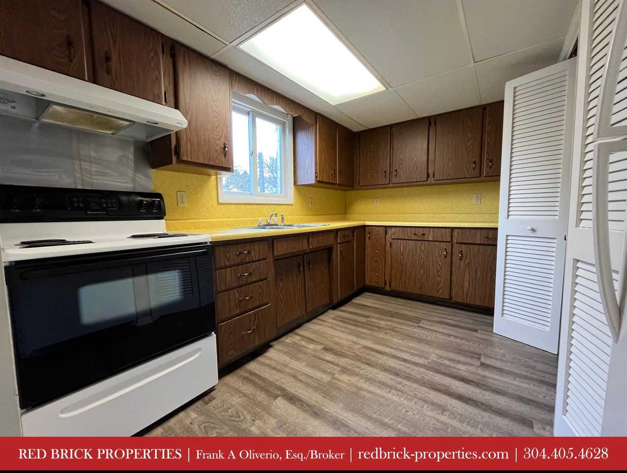 Powers Court - Photo 3 of 18