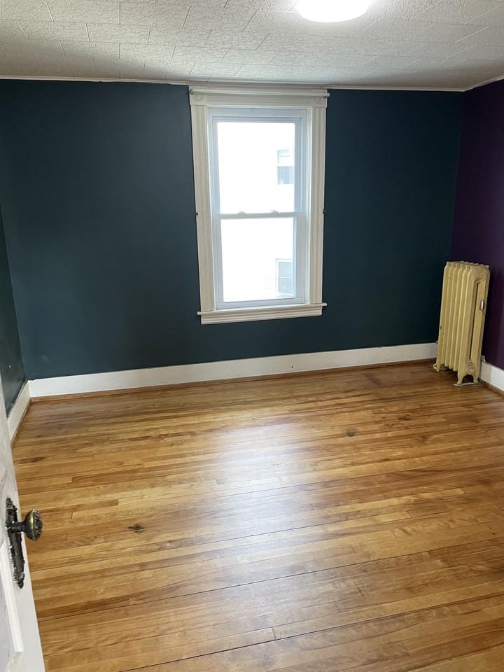 4-12 Holt Street - Photo 2 of 10