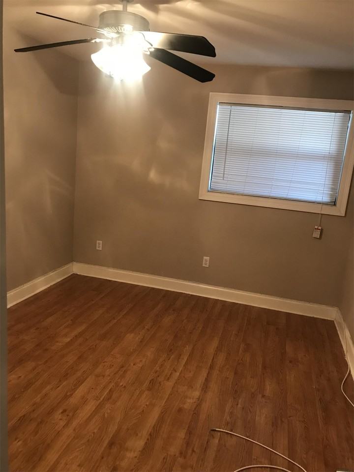 125 Spencer Avenue - Photo 2 of 6