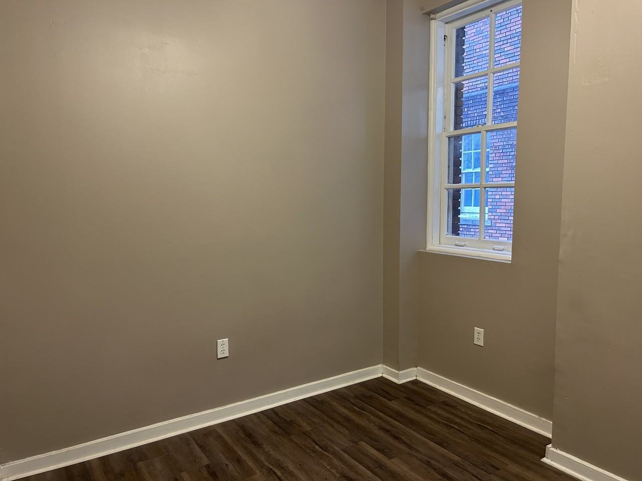 125 Oak St - Photo 5 of 41