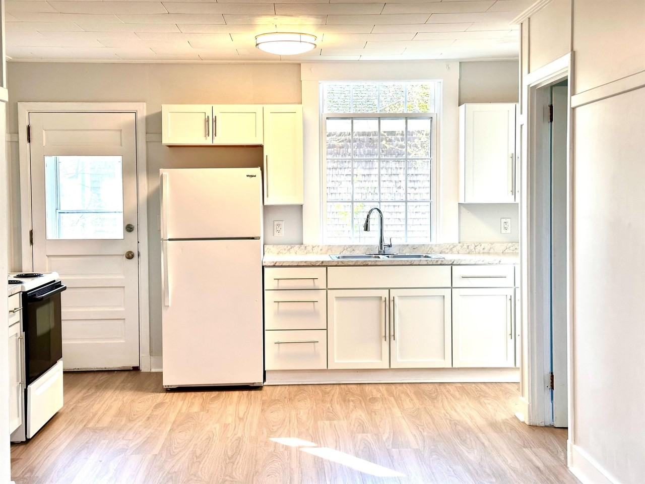 40 Pond Street - Photo 4 of 34