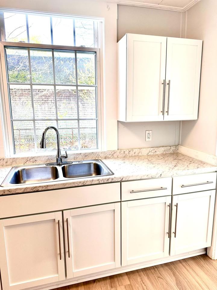 40 Pond Street - Photo 7 of 34