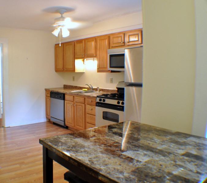 1920 East Genesee St - Photo 3 of 22