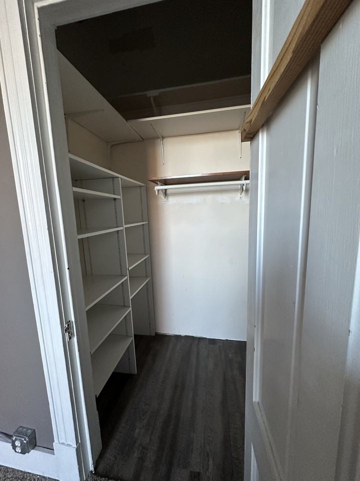 IFF Properties - Photo 4 of 4