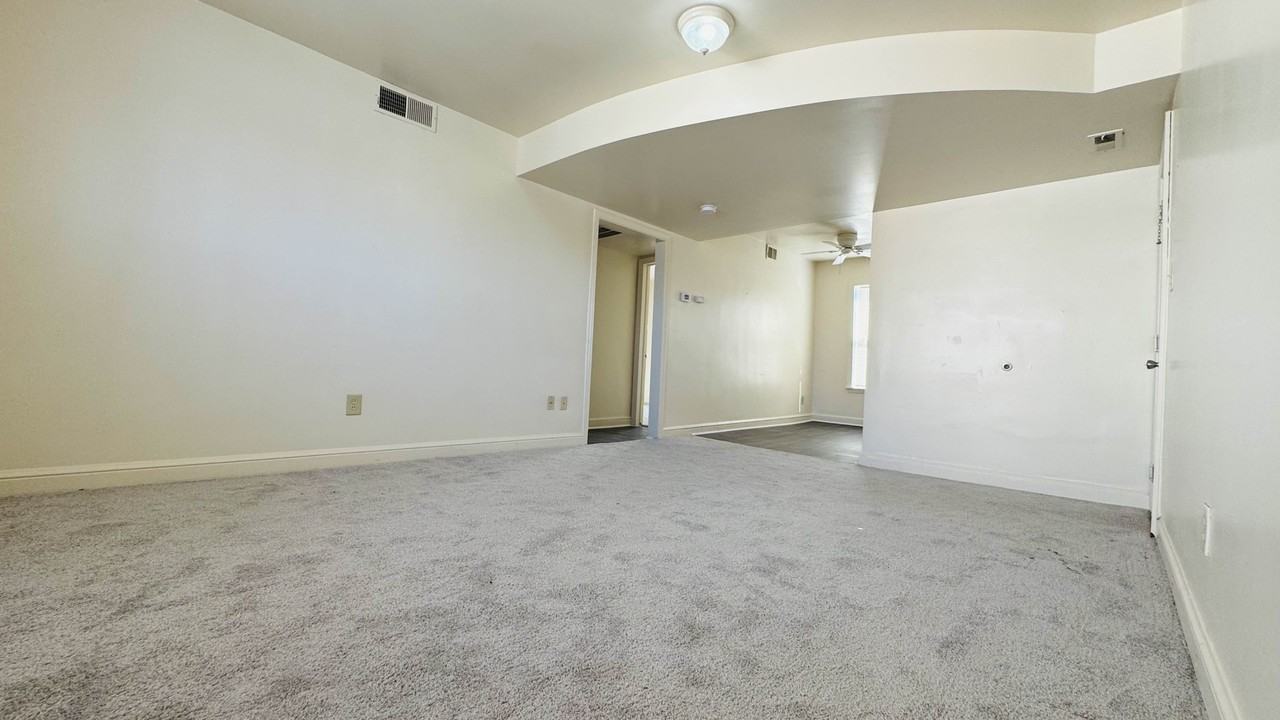 Skyline Vista - Photo 6 of 46