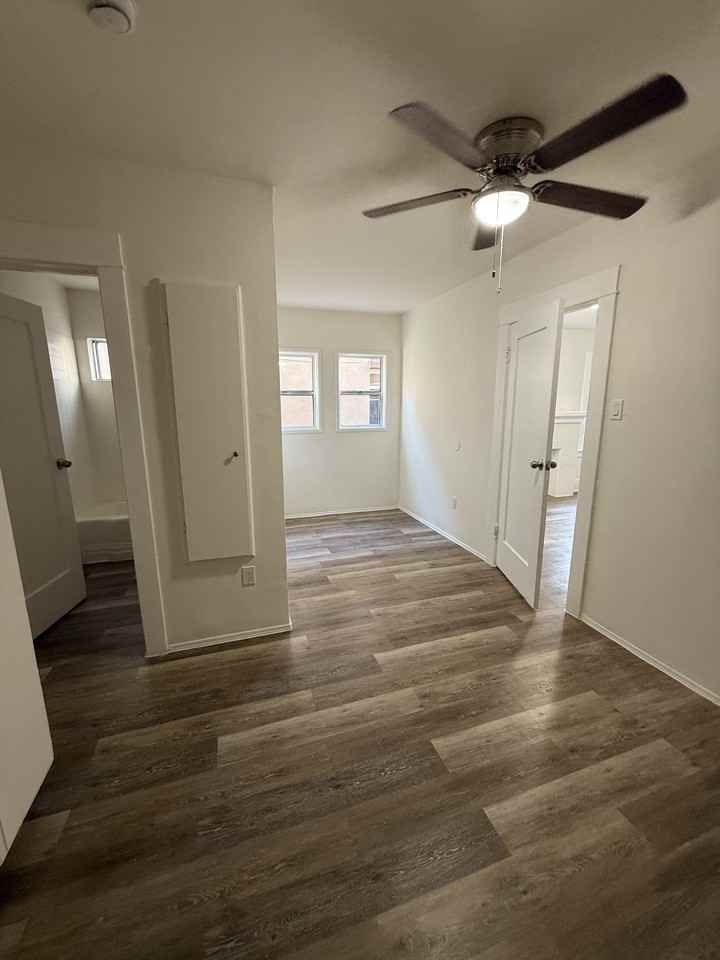 6606 Malabar Street - Photo 5 of 10