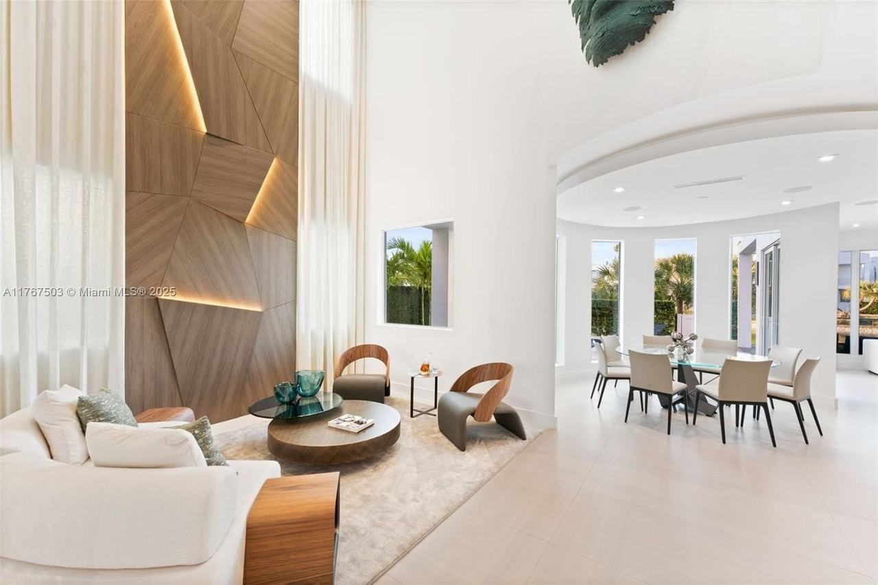 10561 Nw 67th Ter #10561 - Photo 6 of 48