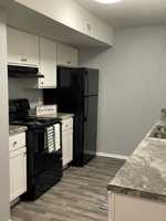 featured image of 9 Summertree Ln