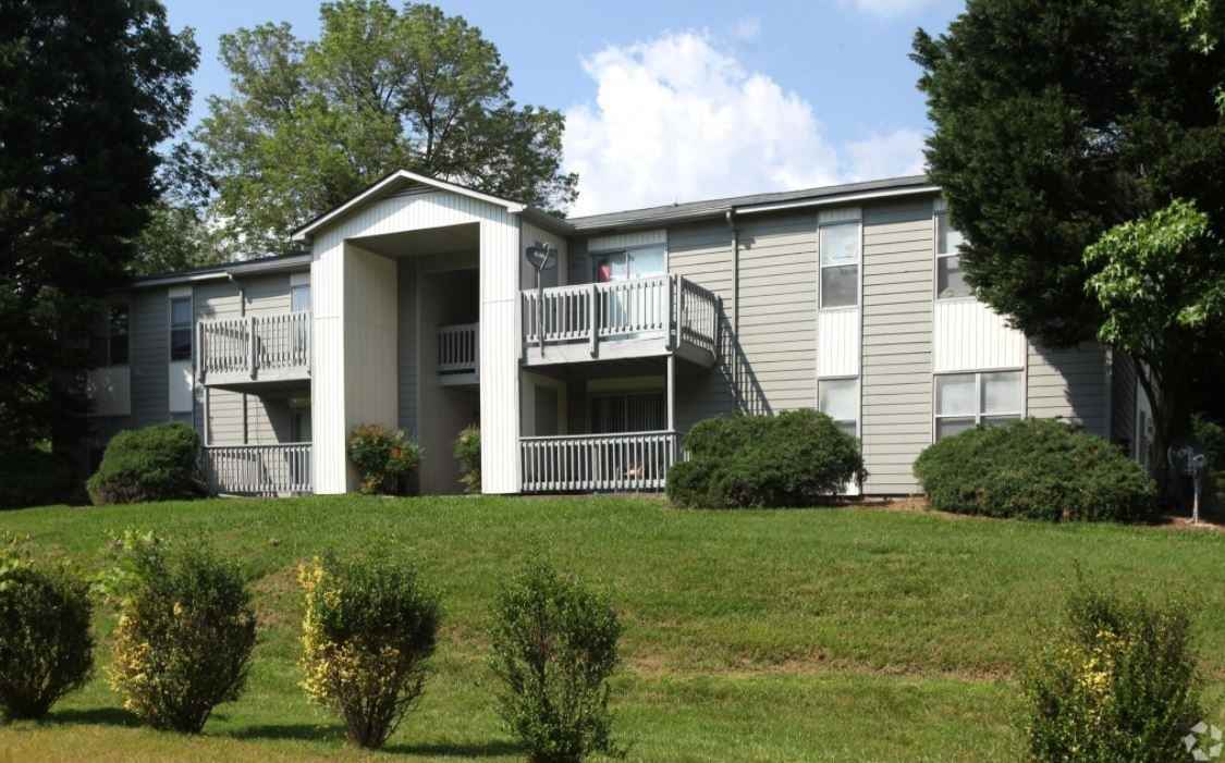 Legacy Pointe Apartments - Photo 7 of 8