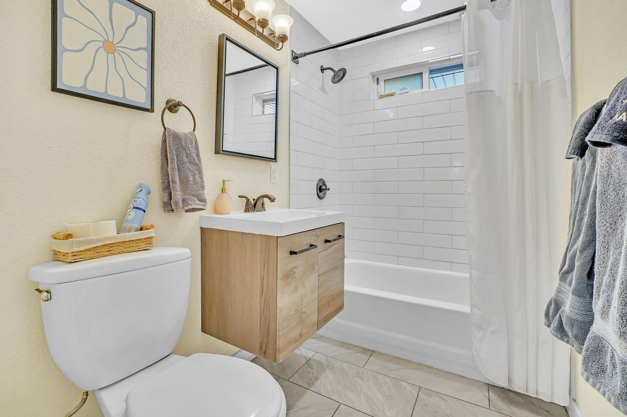 Wyandot St - Photo 2 of 12