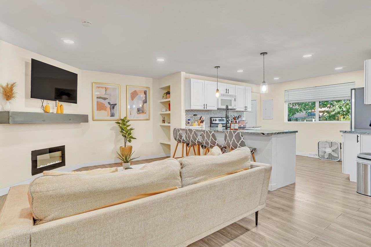 Wyandot St - Photo 4 of 12