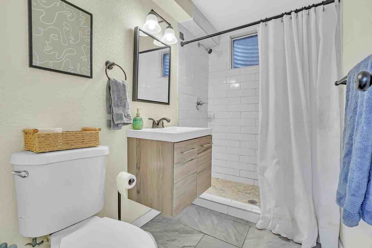 Wyandot St - Photo 5 of 12