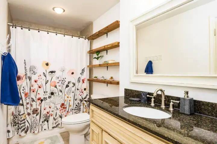 W 62nd Pl - Photo 2 of 11