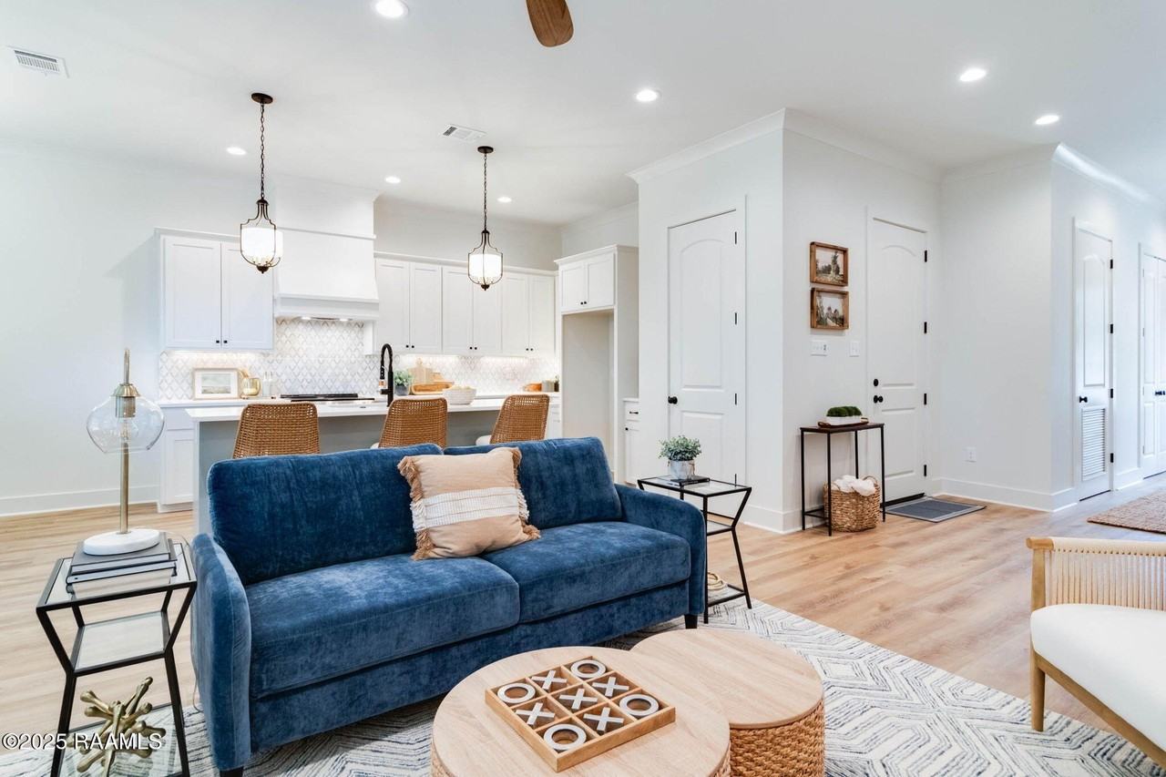 425 Heart D Farm Rd - Photo 2 of 43