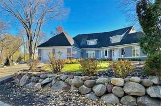 5760 Oakview Ln N - Photo 1 of 1
