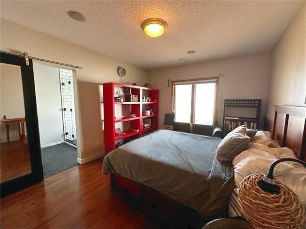 5760 Oakview Ln N - Photo 6 of 33