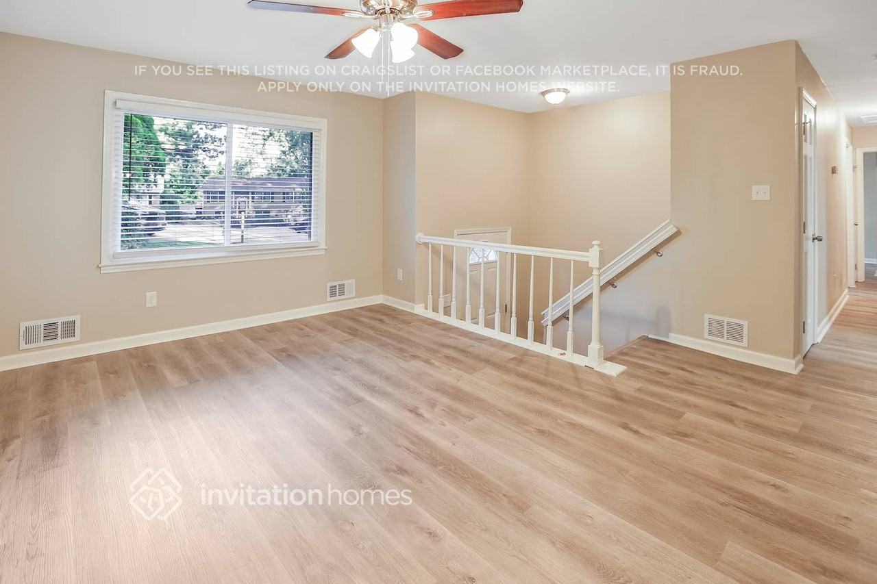 2339 Bermuda Run Ct - Photo 4 of 29