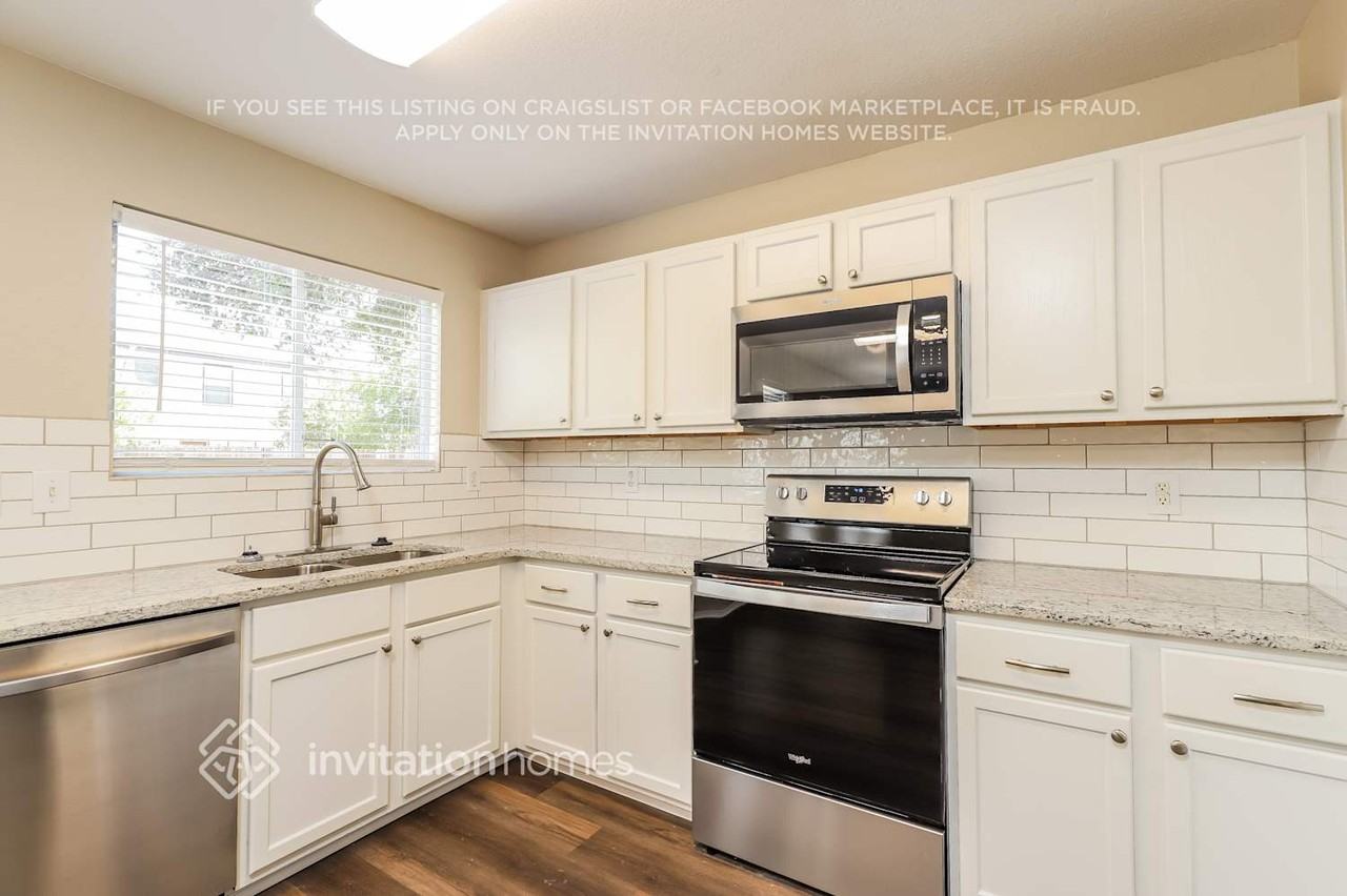 5710 Sherbrooke Oak - Photo 7 of 18