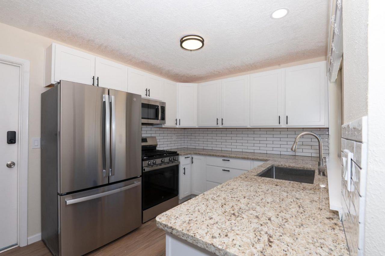 1504 Willys Knight Dr Ne - Photo 3 of 26