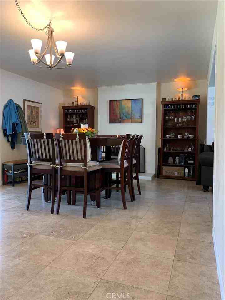 1558 Cameo Dr - Photo 3 of 44