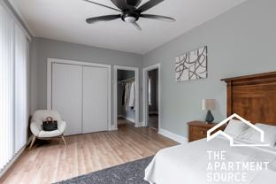5451 S Cornell Ave #405 - Photo 1 of 1