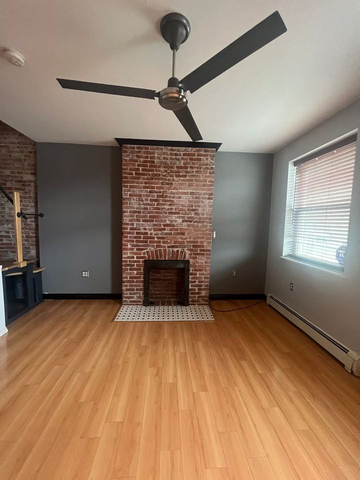 19 Saint Leo St - Photo 4 of 22