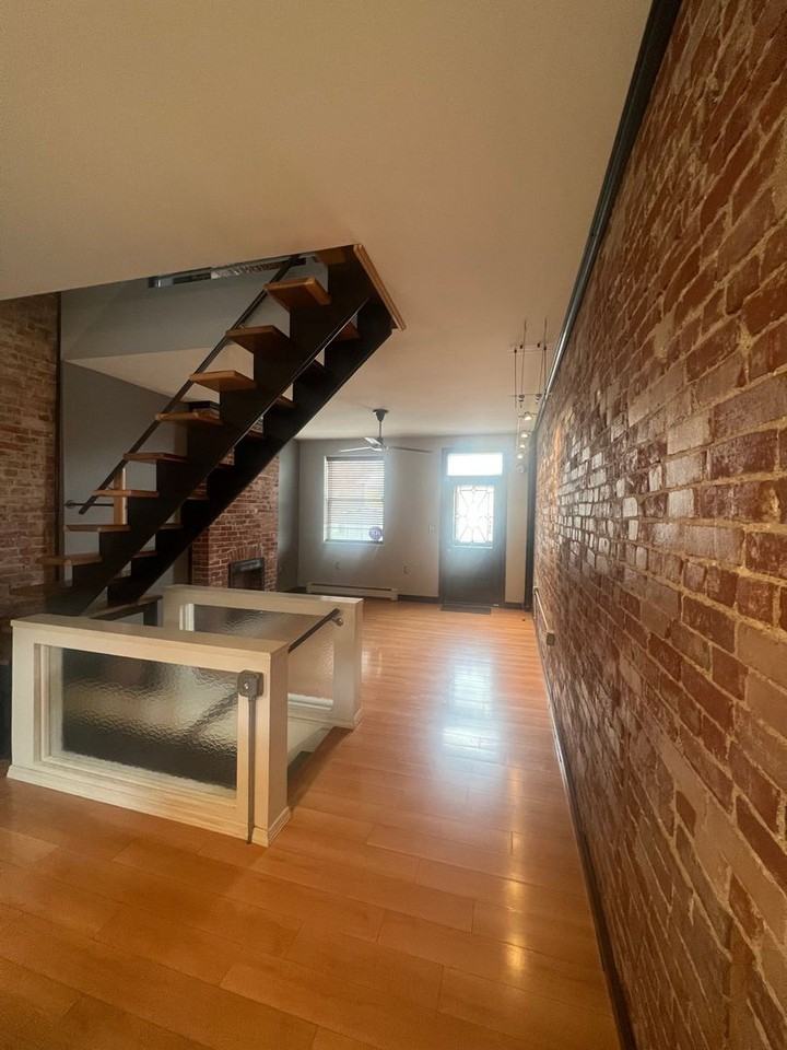 19 Saint Leo St - Photo 5 of 22
