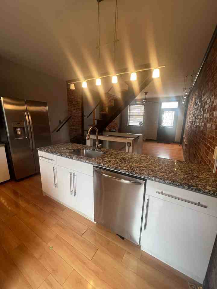 19 Saint Leo St - Photo 6 of 22