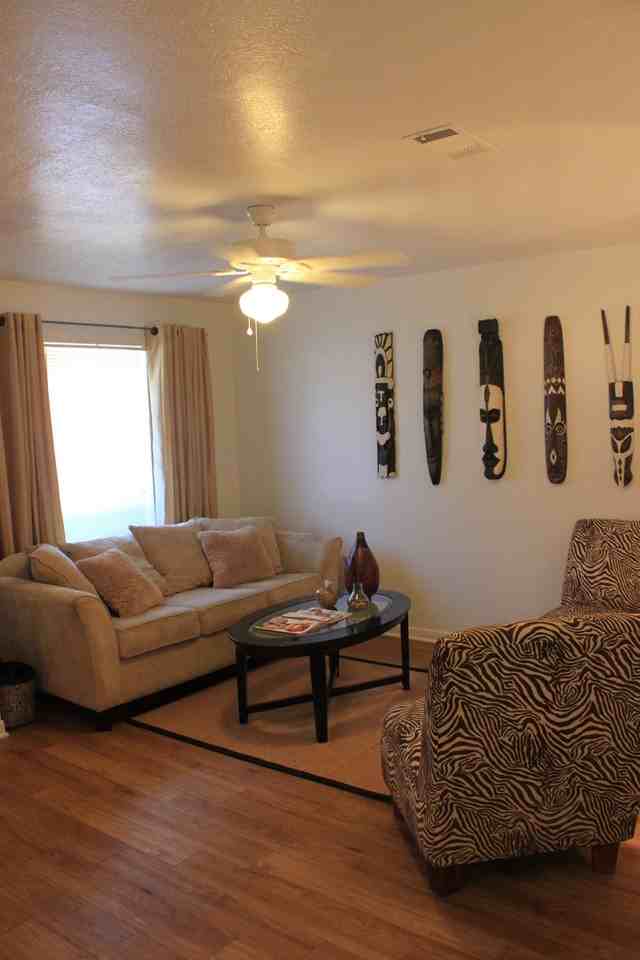 3615B Comanche St - Photo 3 of 4