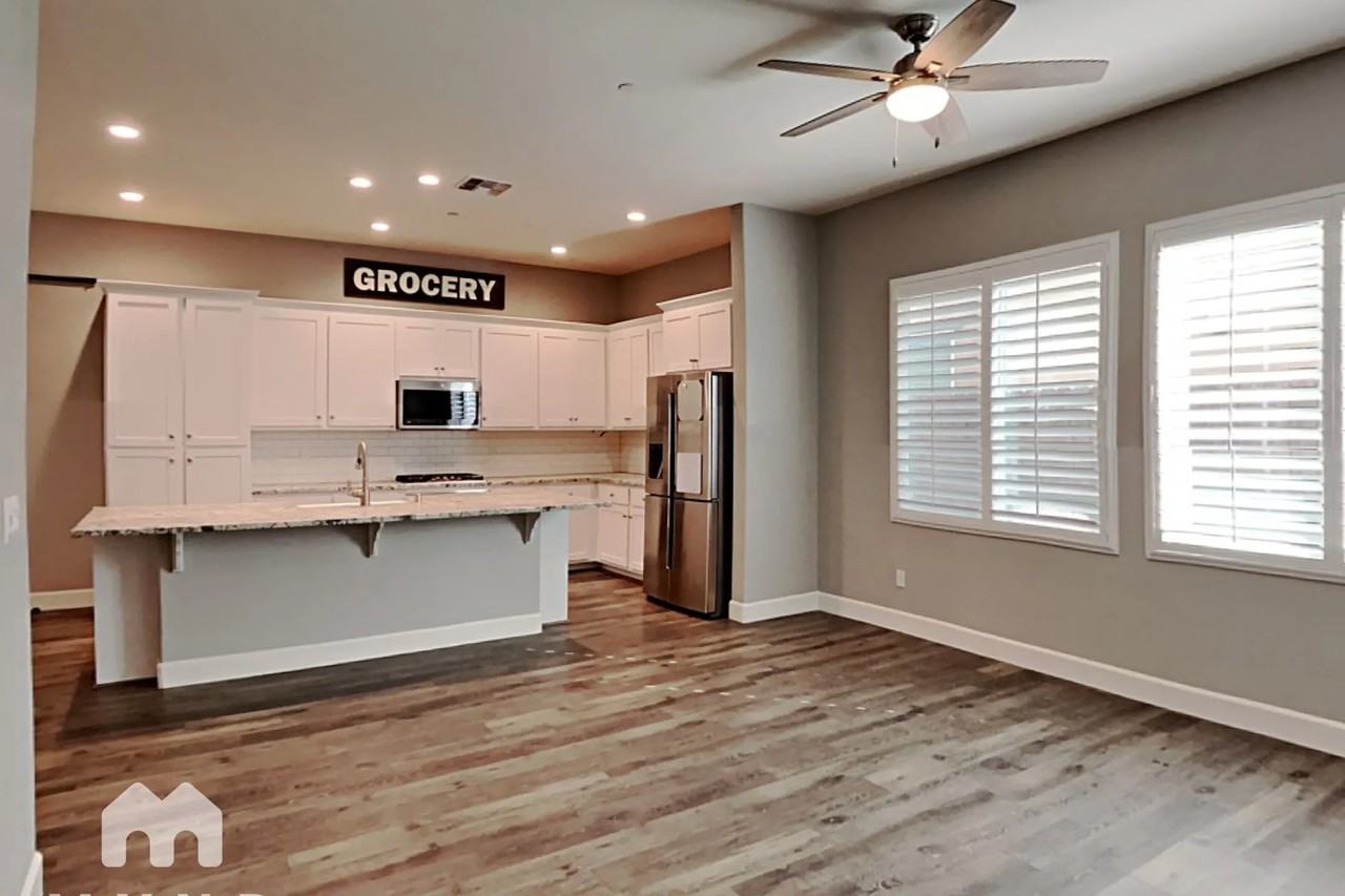 153 Julia Island Cir - Photo 3 of 30