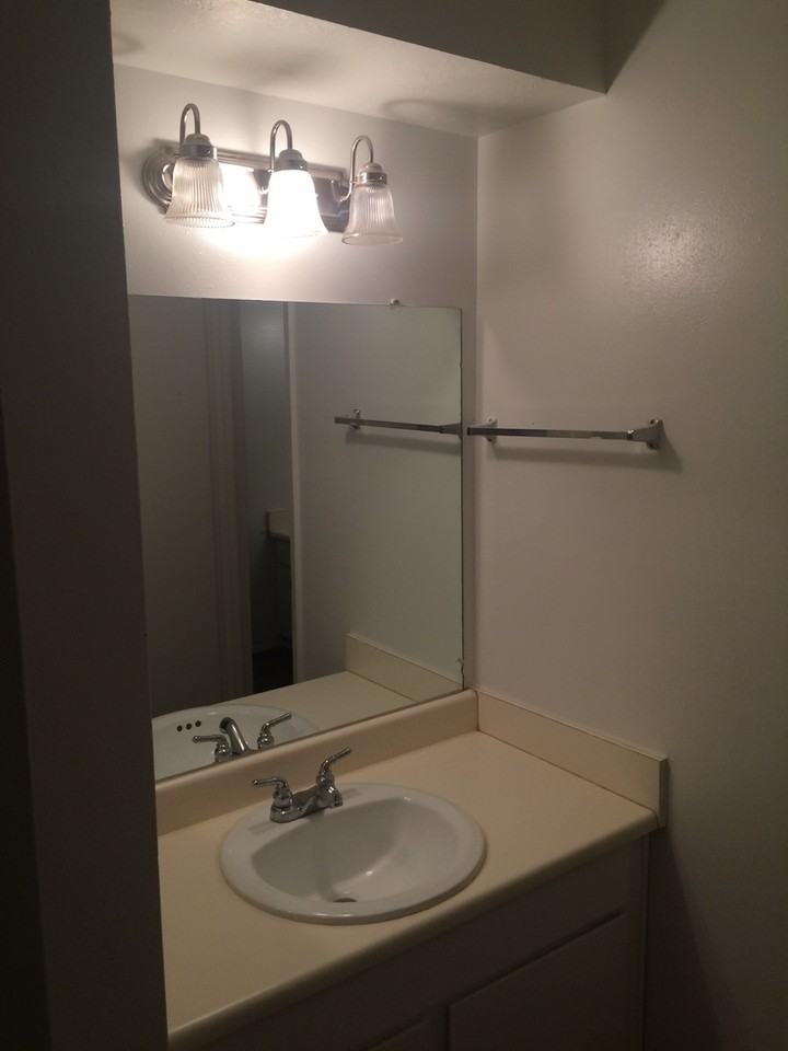 2603A Pecan Knoll St - Photo 3 of 18