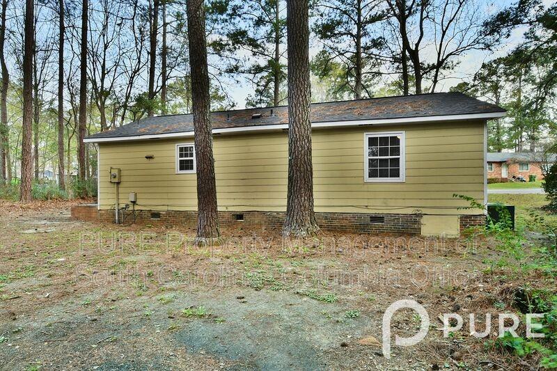 104 Rockyview Dr - Photo 2 of 21