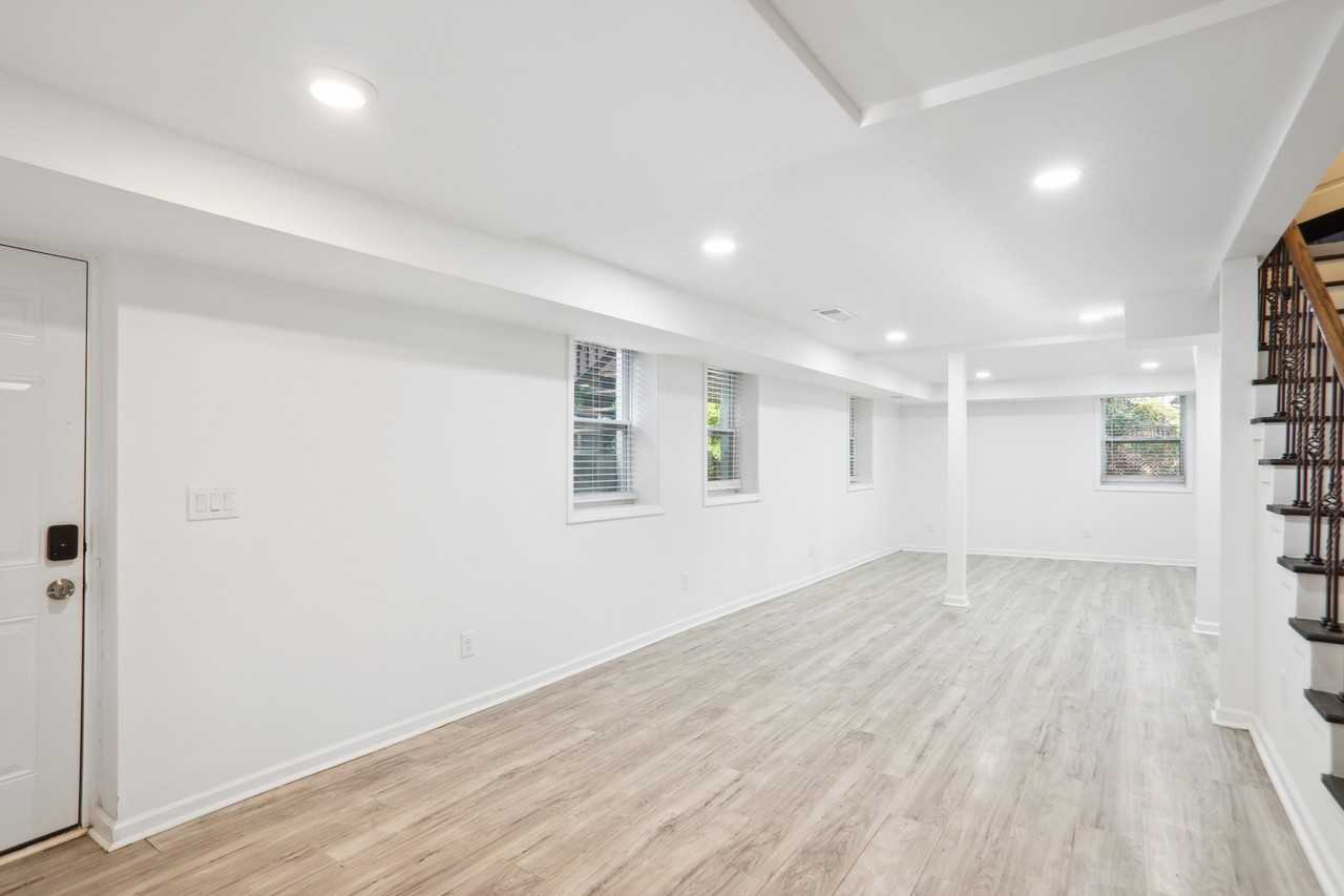 2533 Kelly Lake Rd #B - Photo 2 of 15