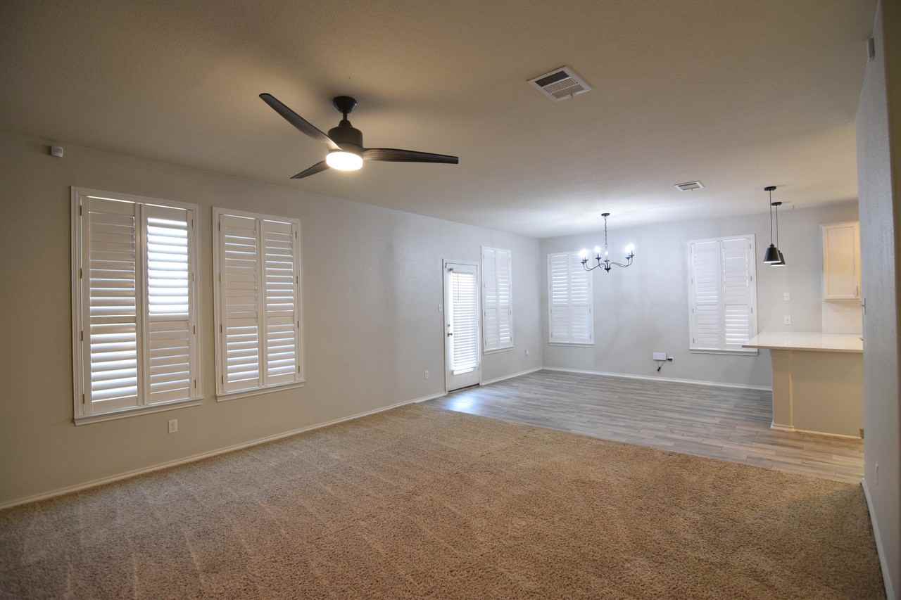 1119 Lonesome Oak Dr - Photo 7 of 21