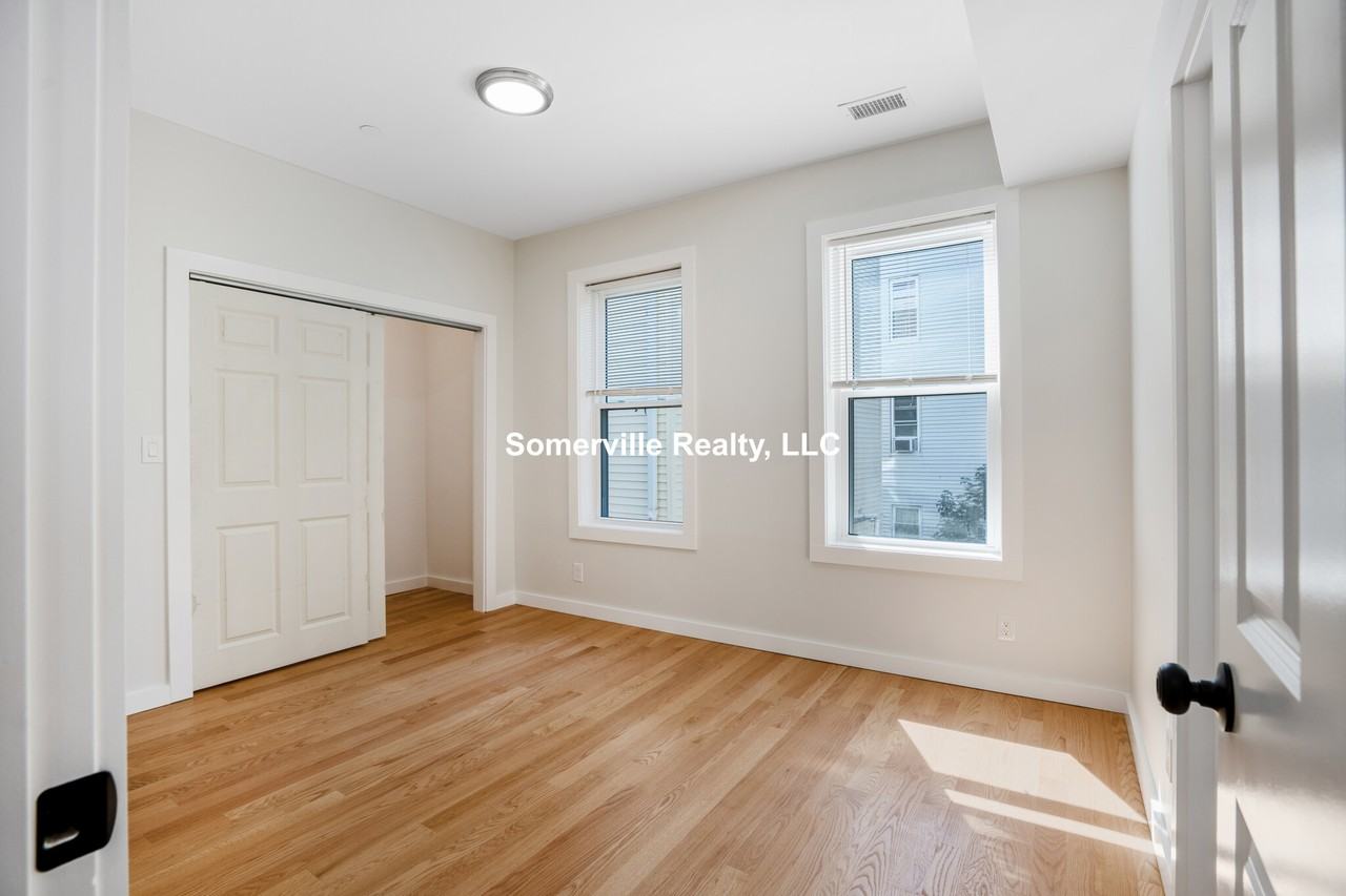 30 Linden St #2 - Photo 6 of 17